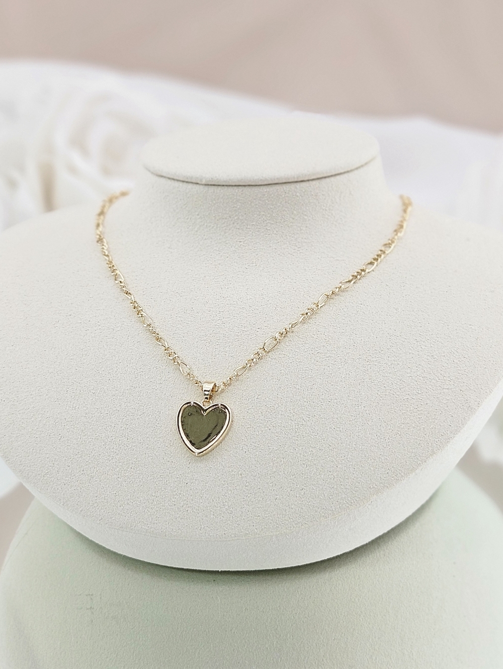 Adornia Necklace 14k Gold Plated Figaro Heart Chain Modern Minimalist Vacation - Picture 2 of 3